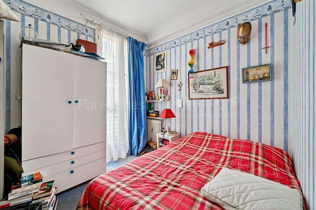 Appartement à PARIS-7E