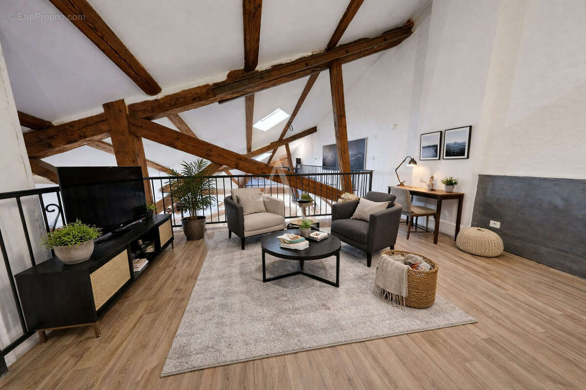 Appartement à COURSAN