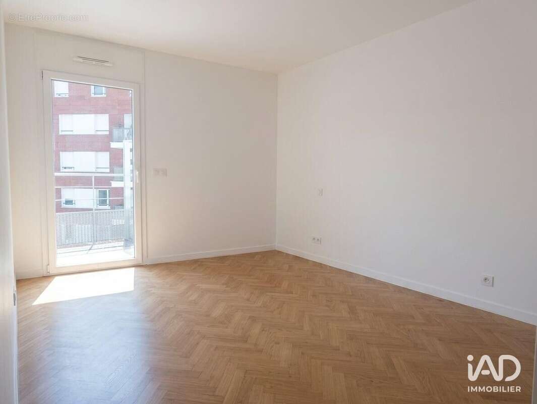 Appartement 81 m² à Issy-Les-Moulineaux  - photo 7