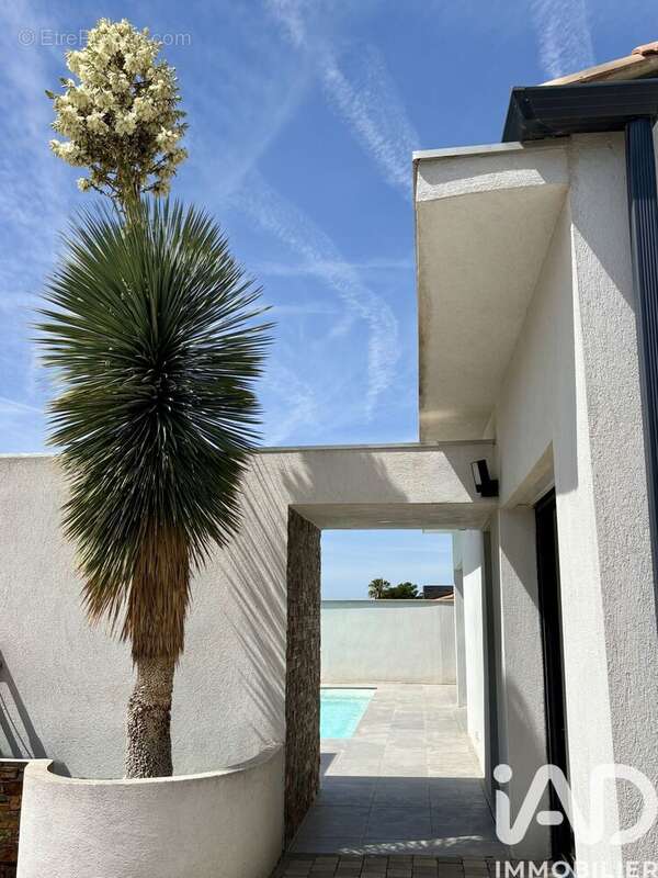 Photo 2 - Maison à SAINT-CYR-SUR-MER