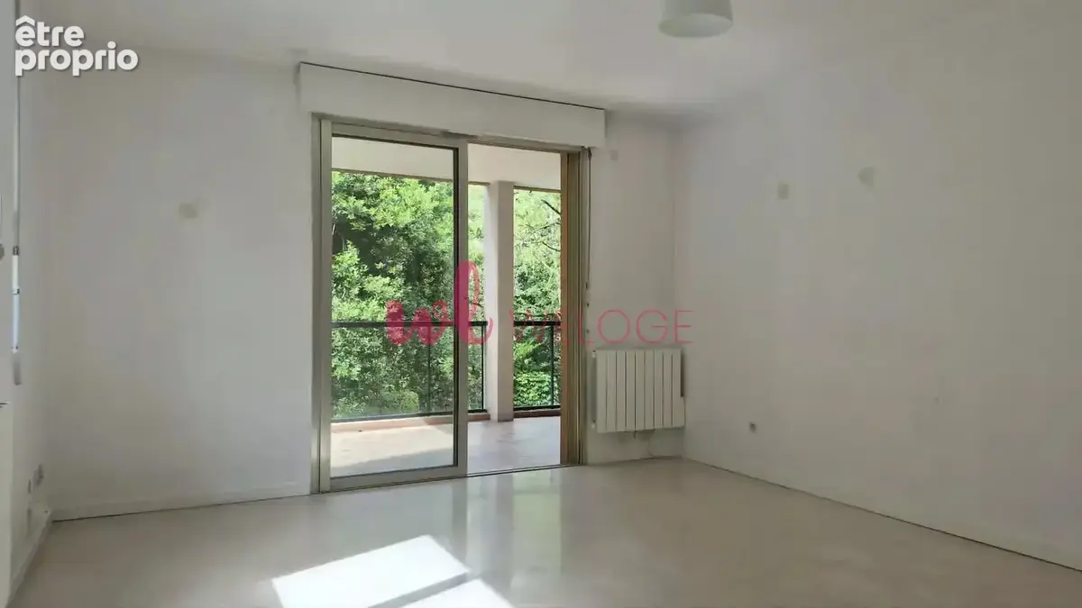 T3 lumineux, grand balcon et box ferme quai gillet - photo 4