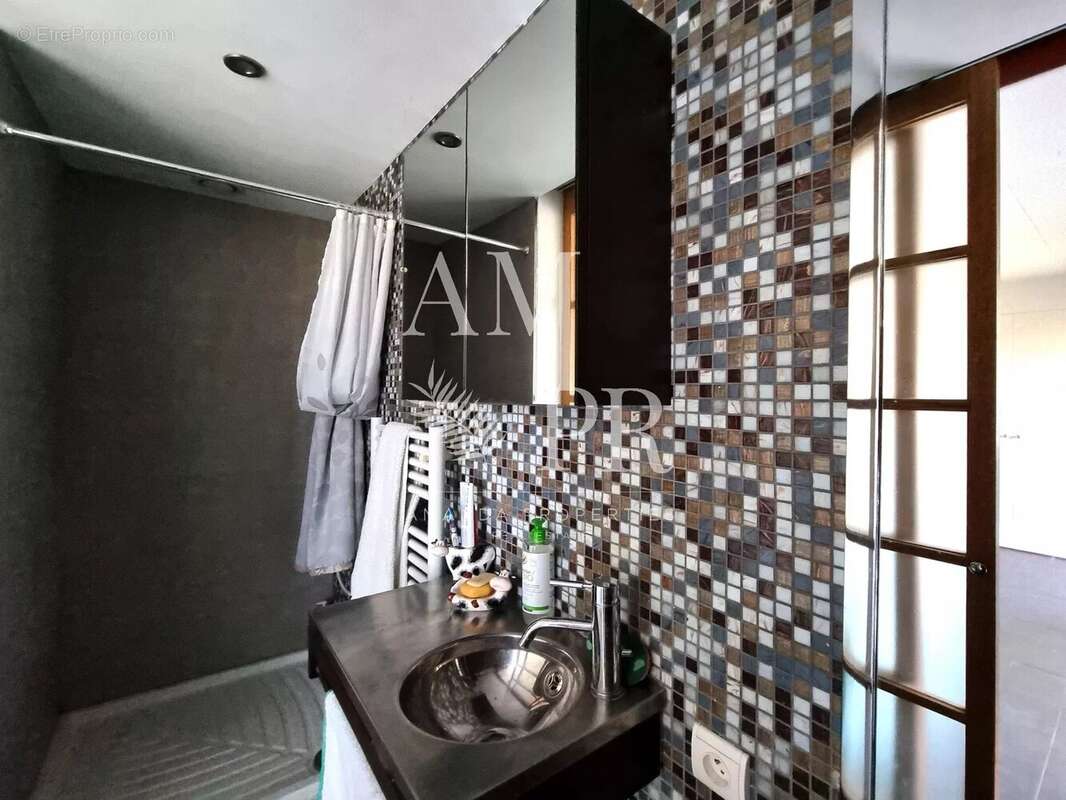 Maison à MANDELIEU-LA-NAPOULE