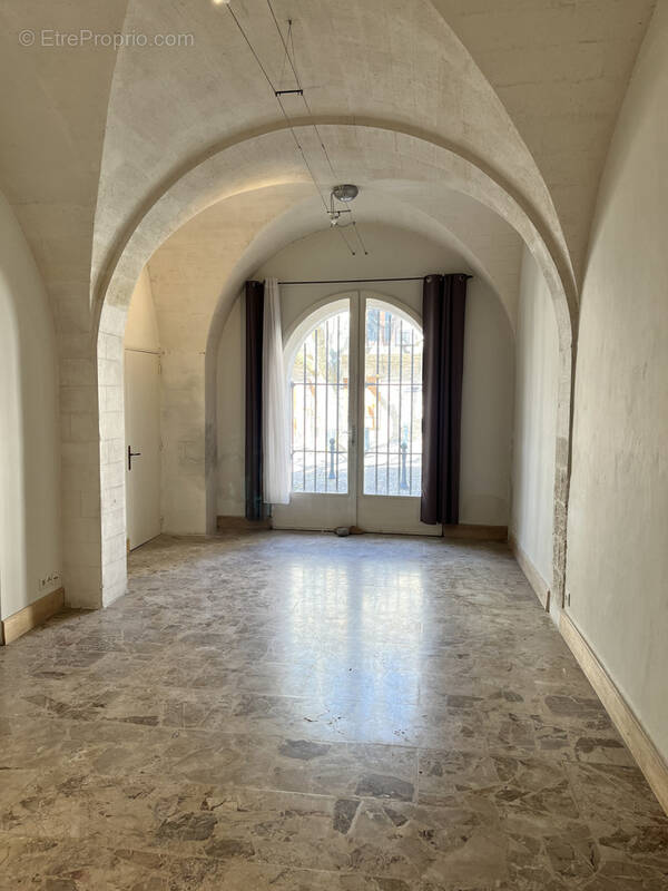 Appartement à VILLENEUVE-LES-AVIGNON