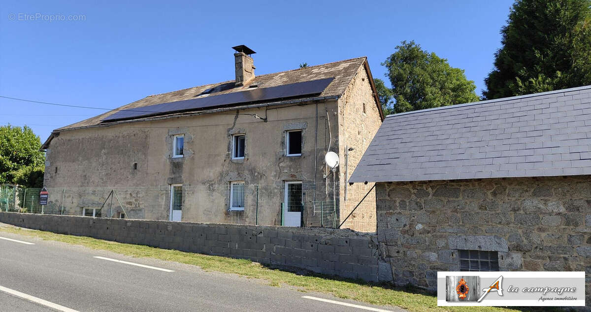 Maison à MERINCHAL