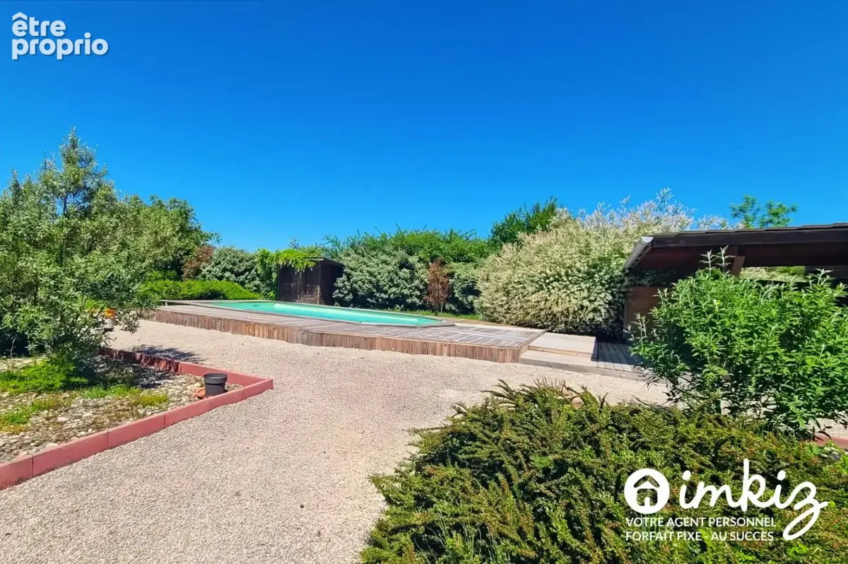 Propriété de charme avec piscine et dépendance - photo 5