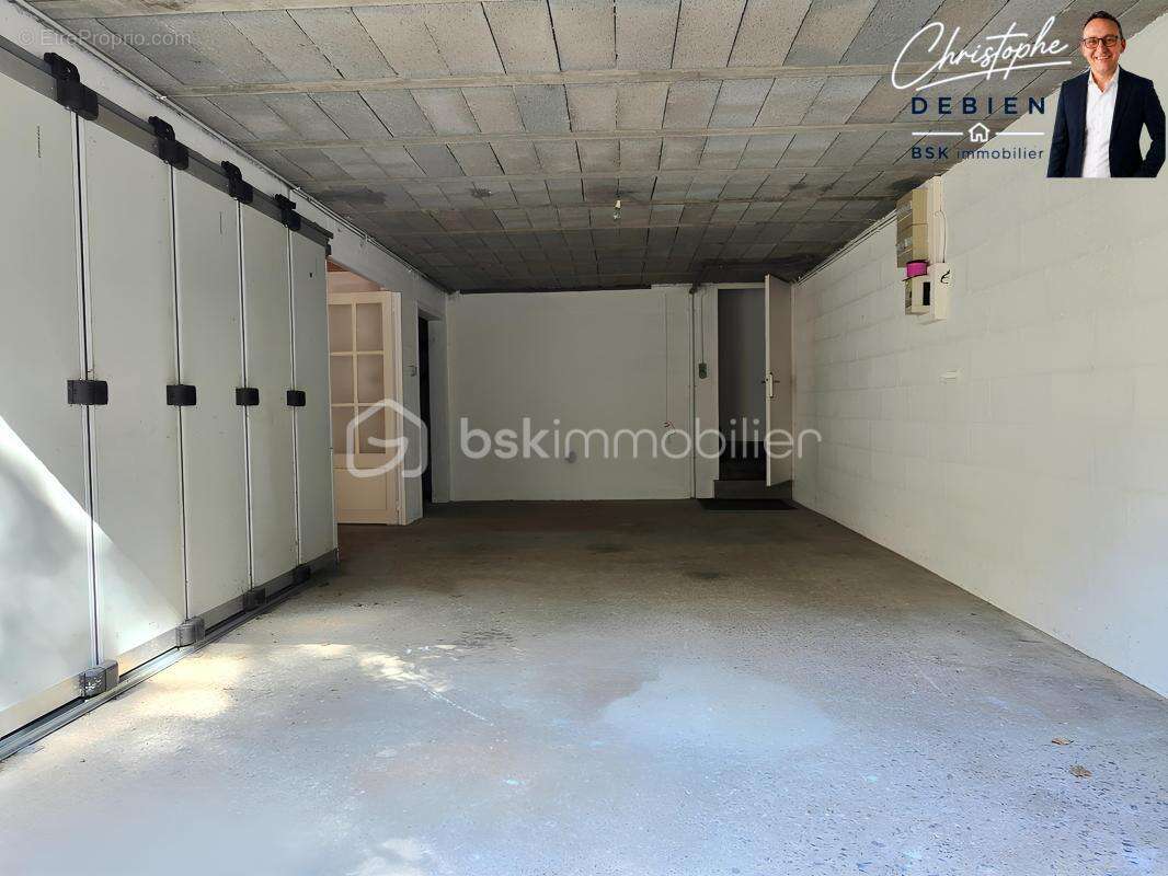 Maison familiale 4 chambres – sous-sol complet – terrain de 992 m² – proche commerces et écoles - photo 11
