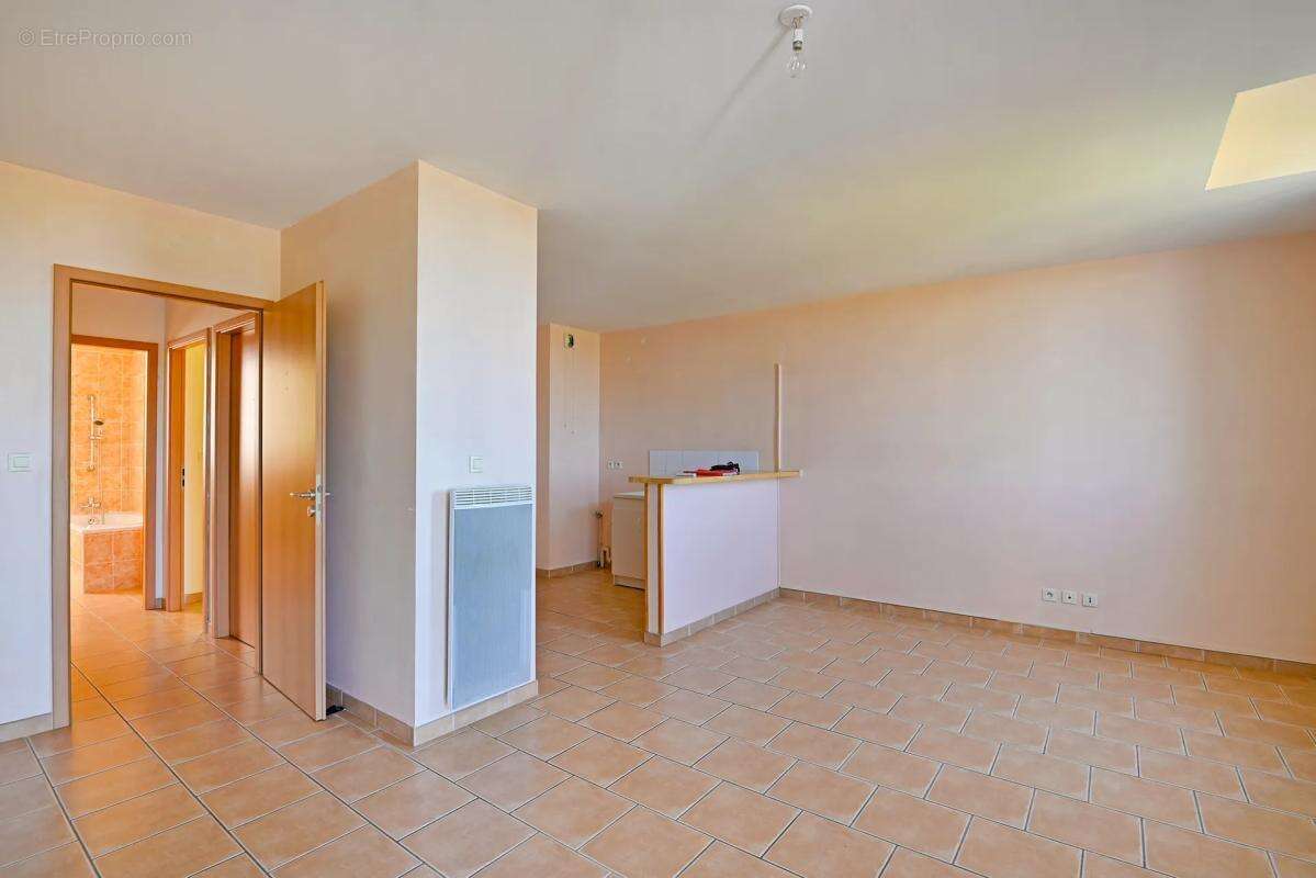 Appartement de 5 pièces de 98 m² à Ruoms - photo 5