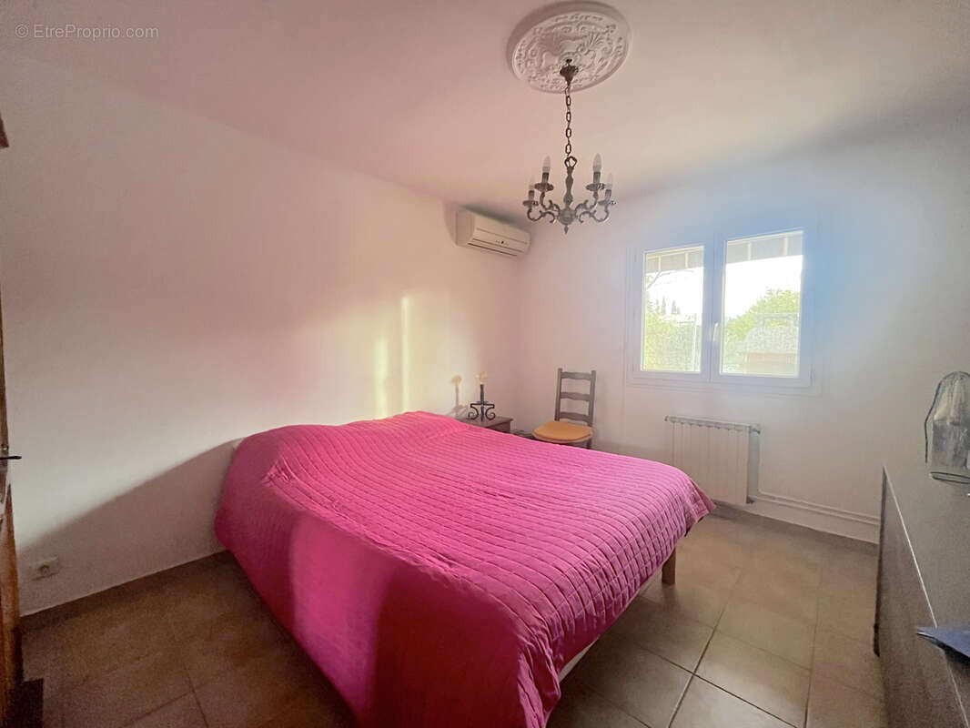 Maison à SIX-FOURS-LES-PLAGES