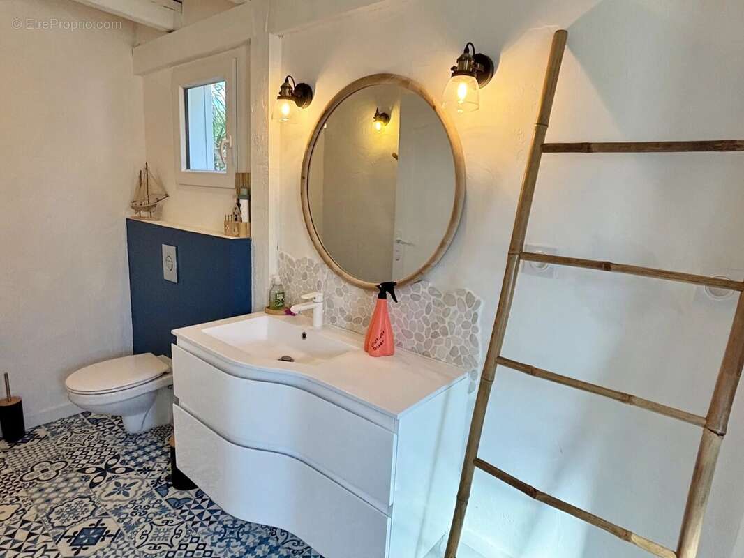 Maison à ROQUEBRUNE-SUR-ARGENS