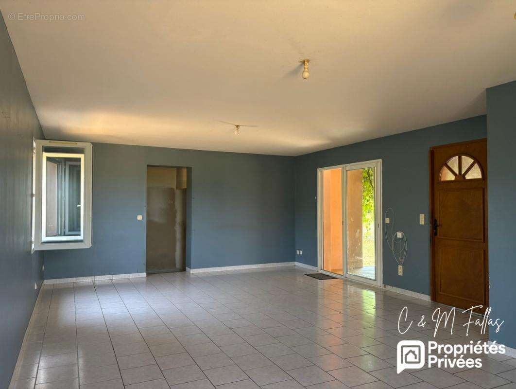 Maison familiale -3 chambres- garage 54 m² - TRAVAILLAN - photo 15
