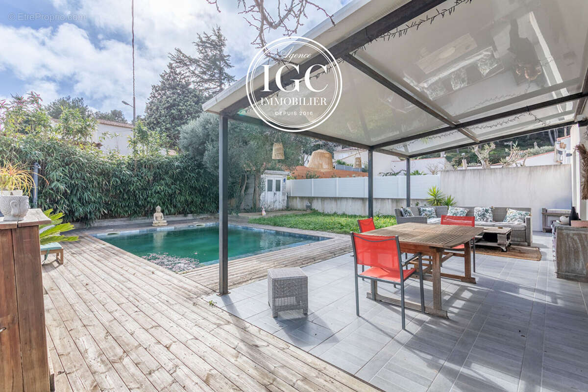 Maison à ENSUES-LA-REDONNE