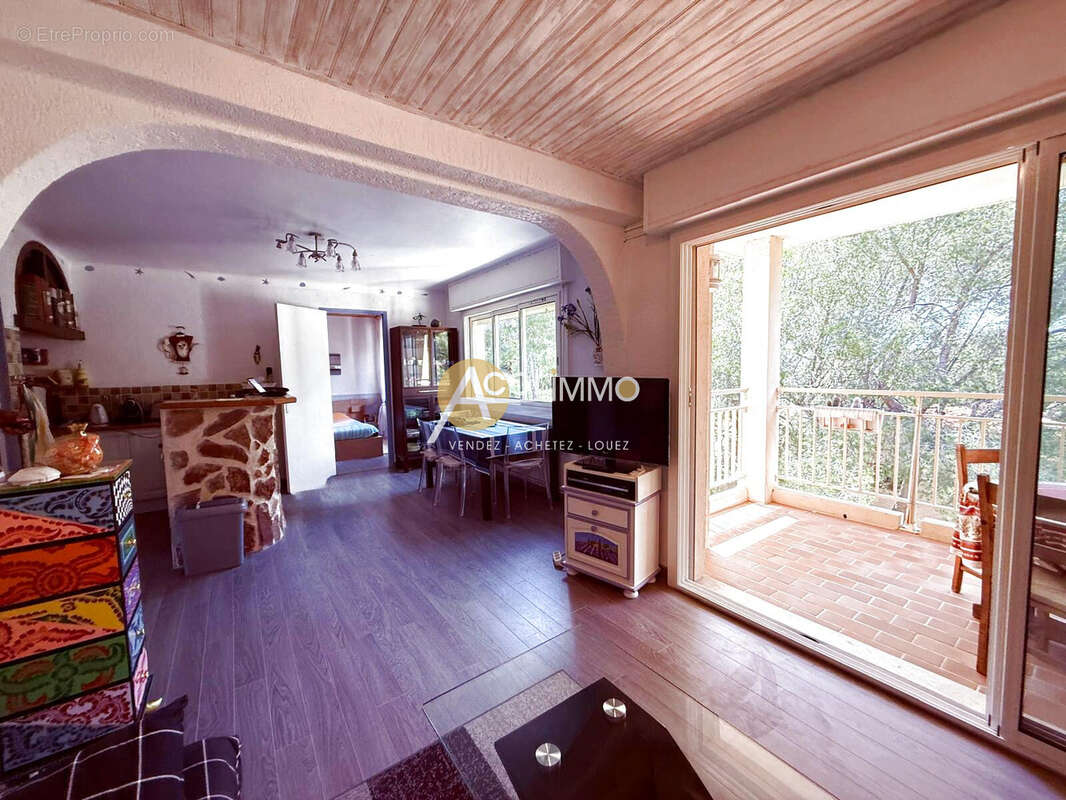 Appartement à SANARY-SUR-MER