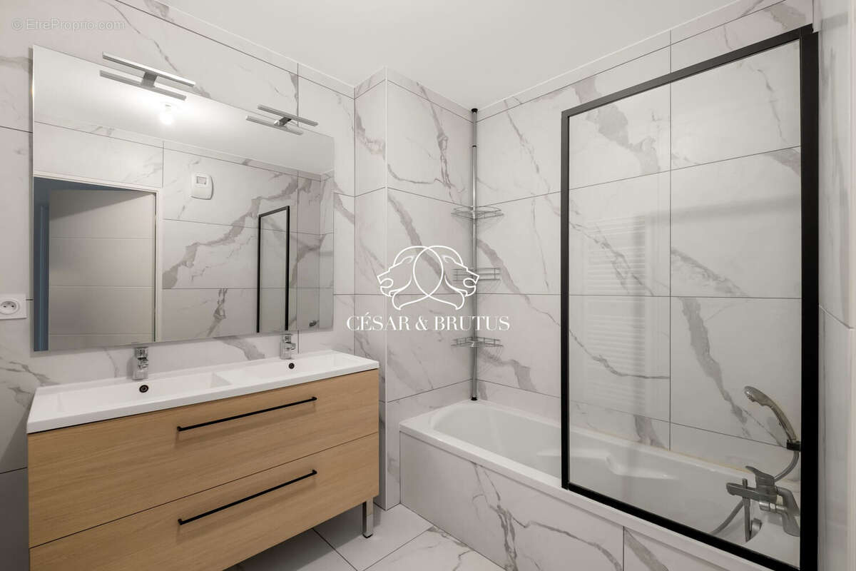 Appartement à PONT-EVEQUE