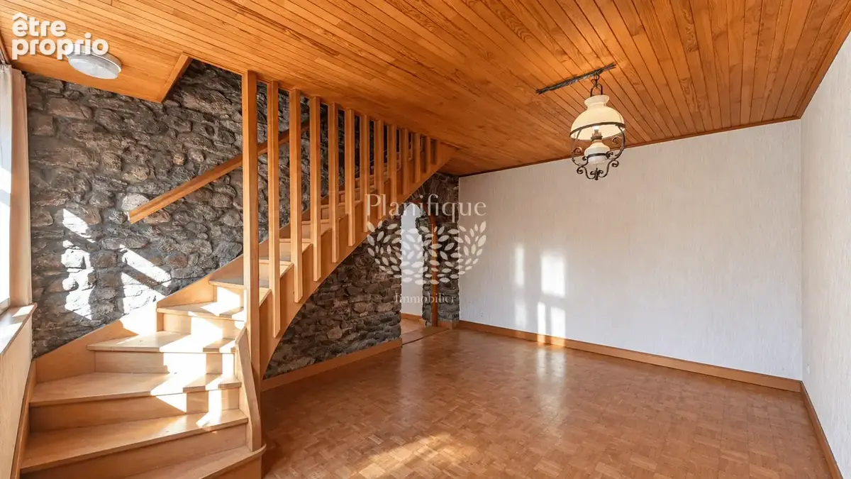 Ferme mitoyenne exposée plein sud de 130 m2 habitables et 292 m2 au sol avec terrain de 710 m2 à Bons-en-Chabl - photo 8