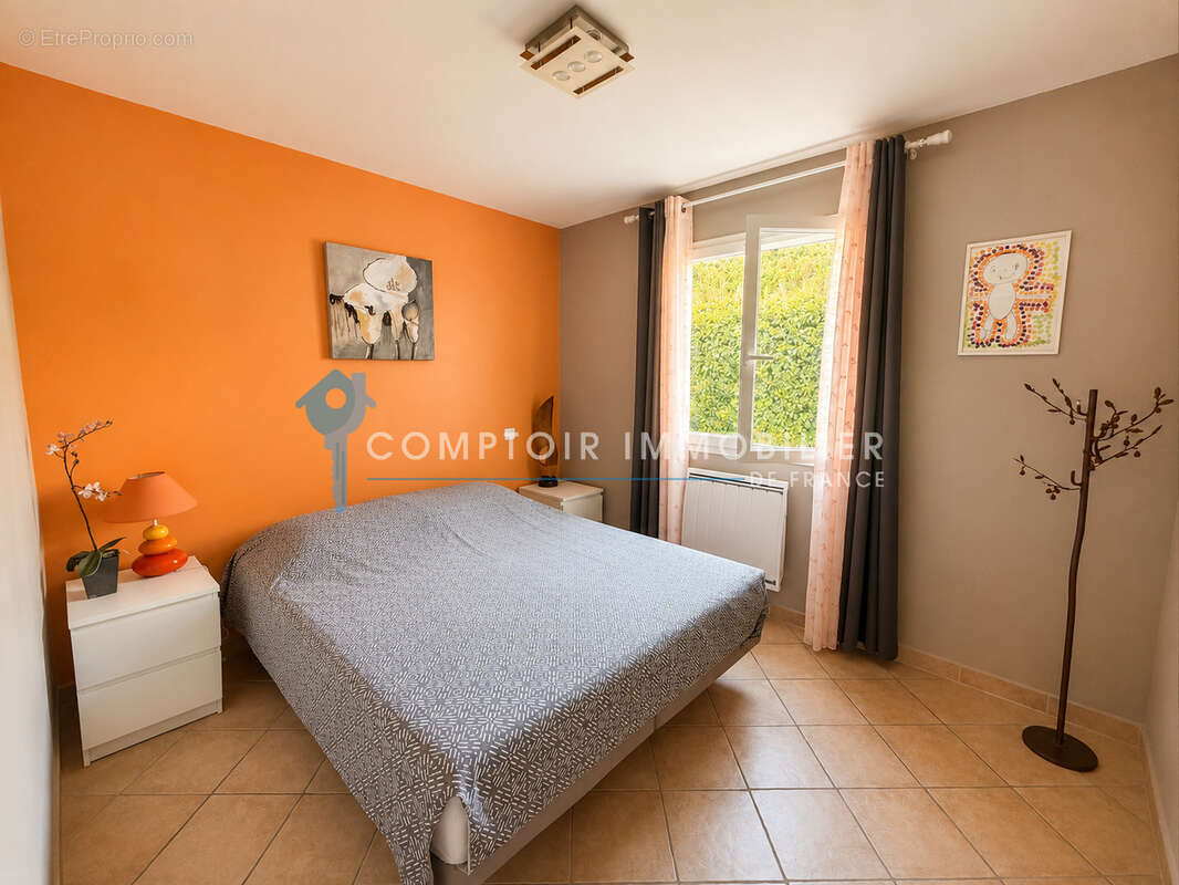 Villa de plain-pied de 97 m2 avec garage, terrasse couverte et terrain clos de 770 m2   Vallon-Pont-d'Arc - photo 8