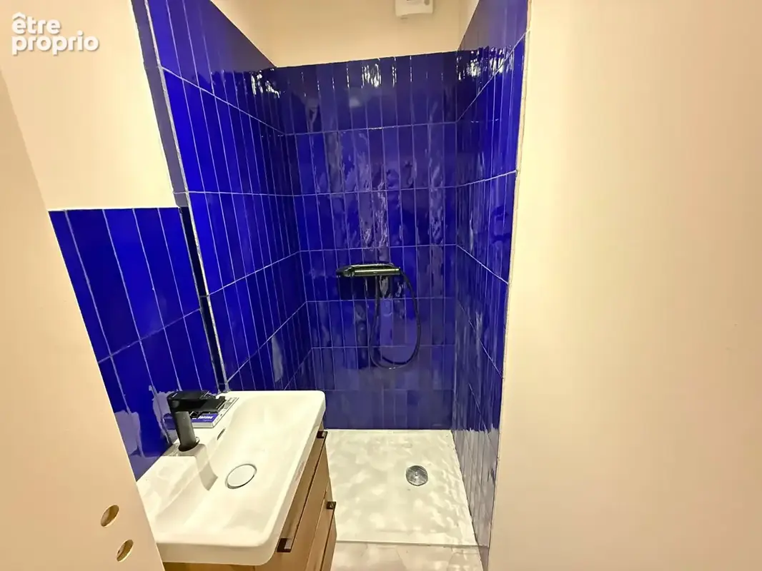 Maison de rue 102 m² - 5 chambres - Garage 90 m² - Valence - photo 7