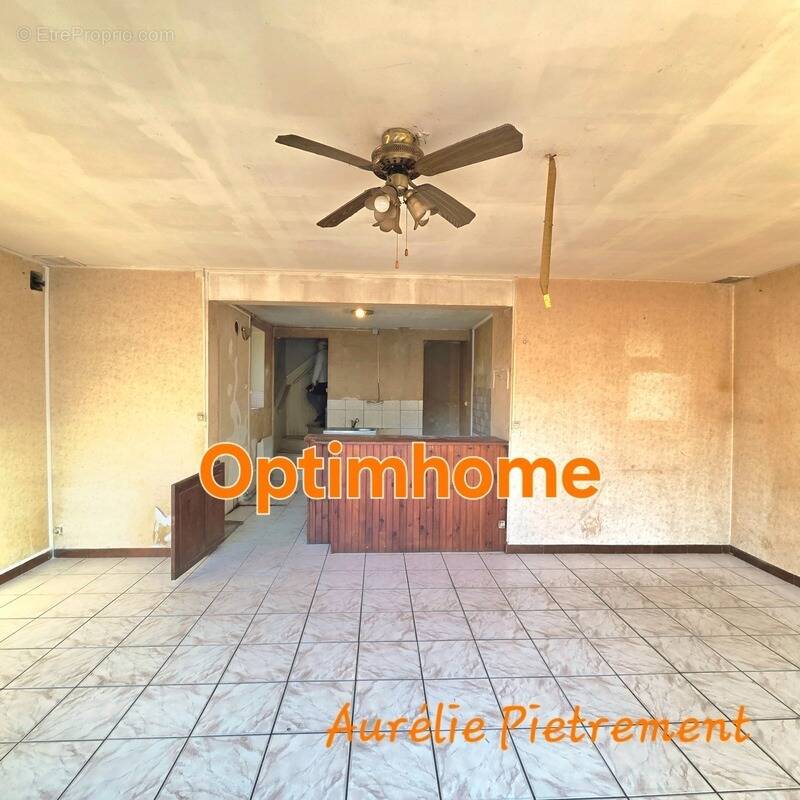 Maison à FRANCHEVAL