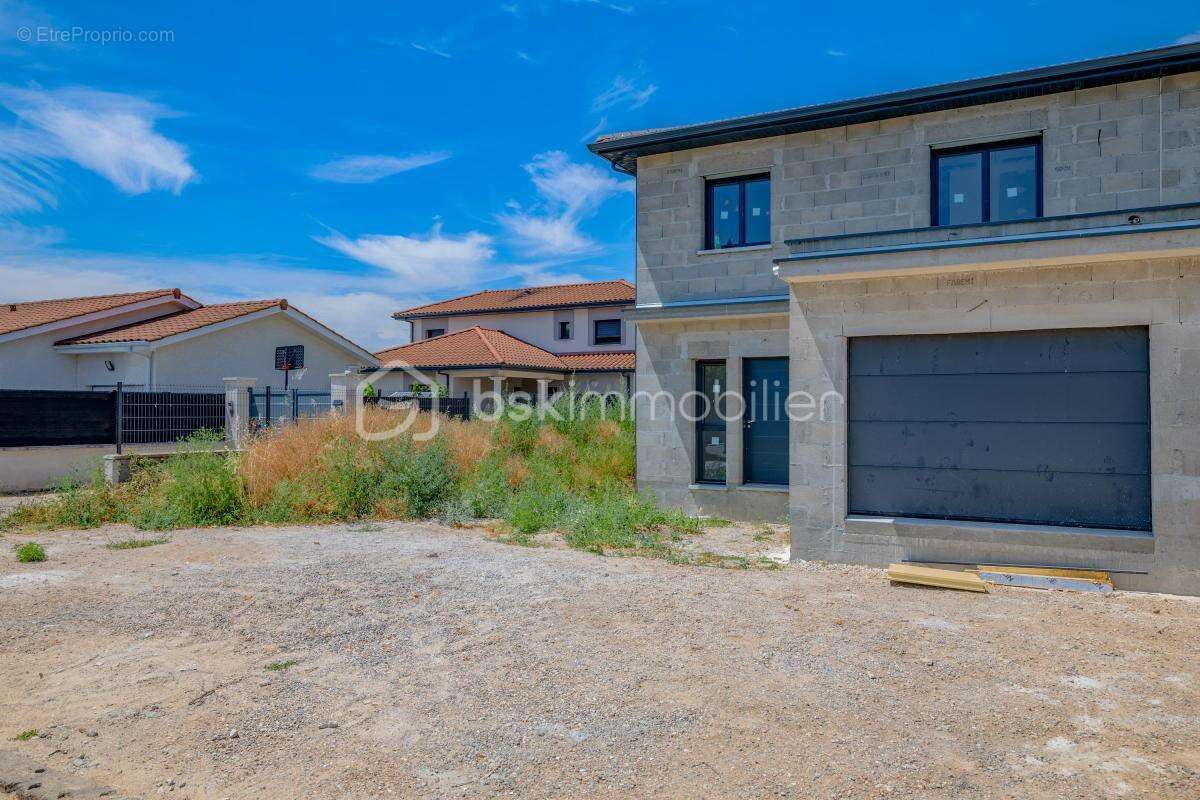 Maison contemporaine neuve de 135 m² - photo 8