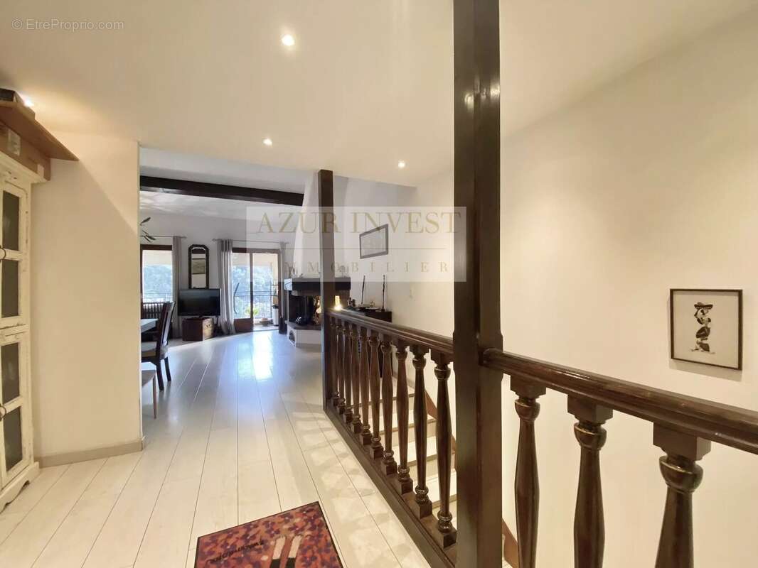 Appartement à ROQUEBRUNE-CAP-MARTIN