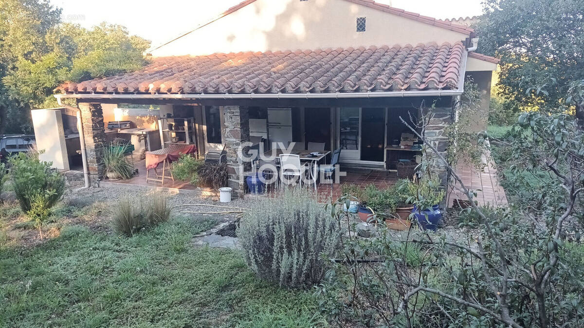 Maison à MONTESQUIEU-DES-ALBERES