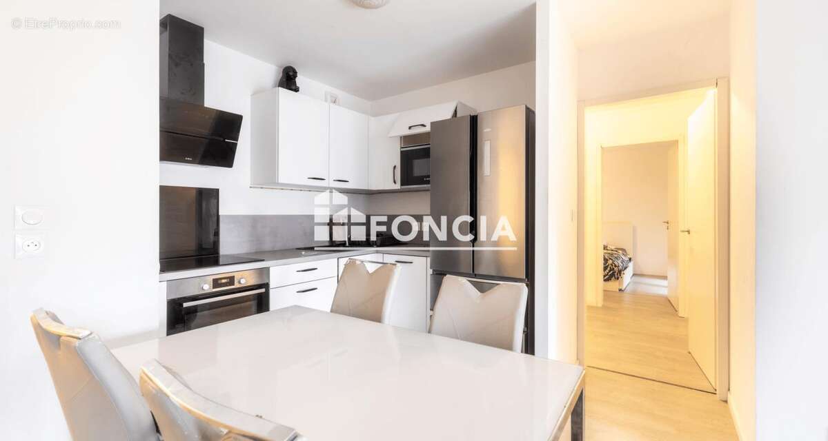 Un T3 moderne, accessible à tous et à petit budget : idéal pour bien démarrer ! - photo 3