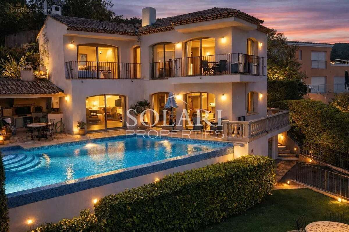 Maison à THEOULE-SUR-MER