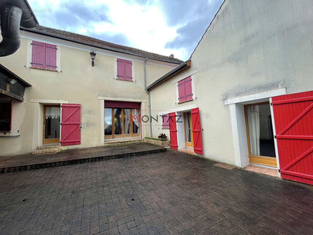 Maison à JOUY-SUR-MORIN