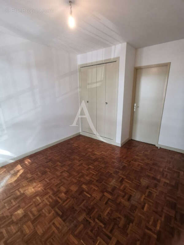 Appartement à LE BOURGET