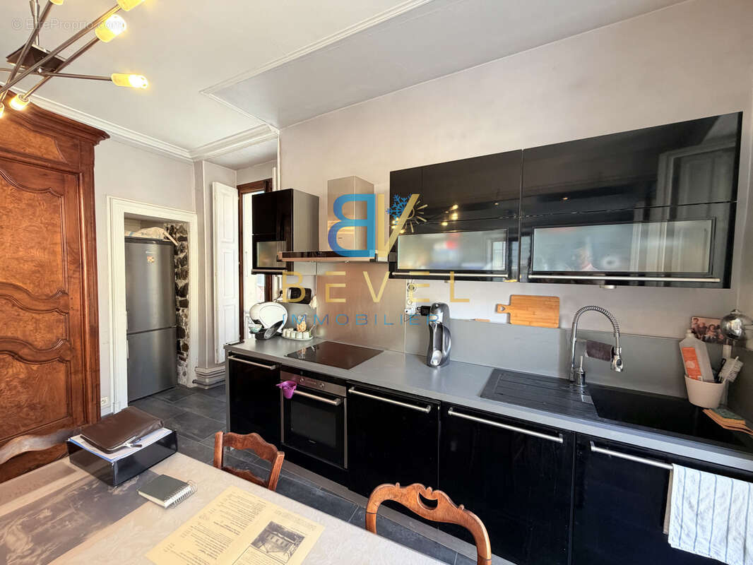 Appartement à SAINT-JEAN-DE-MAURIENNE