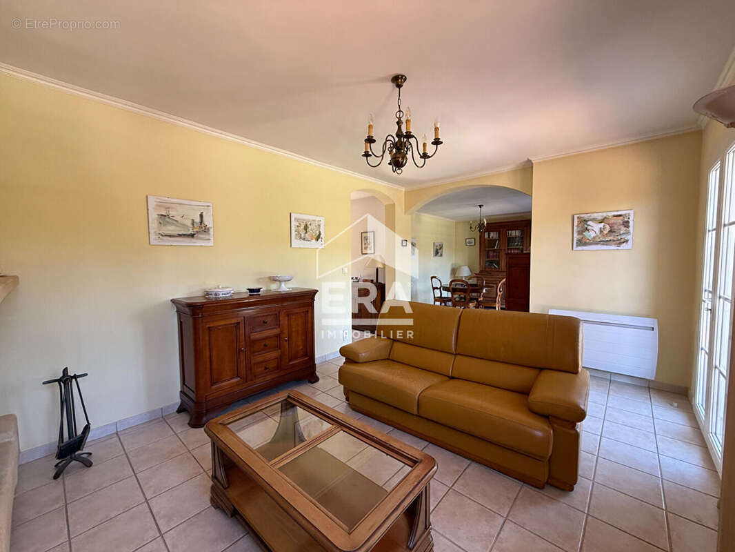 Maison à ROQUEVAIRE