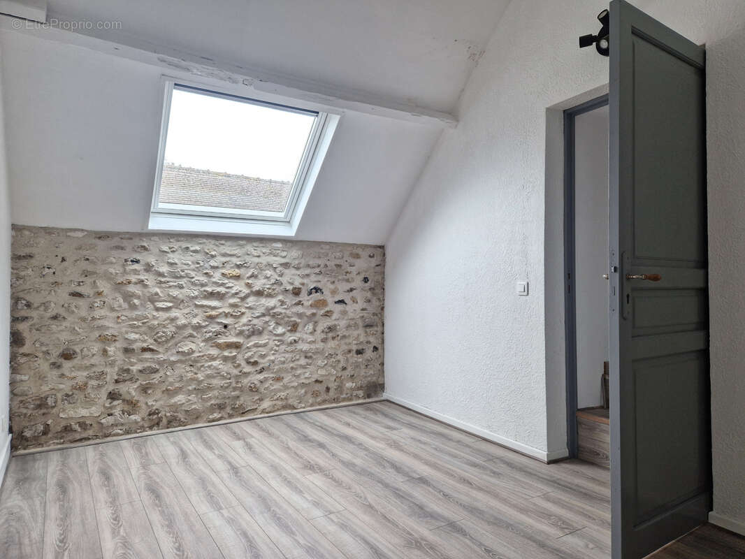 Maison à SAINT-MARTIN-LA-GARENNE