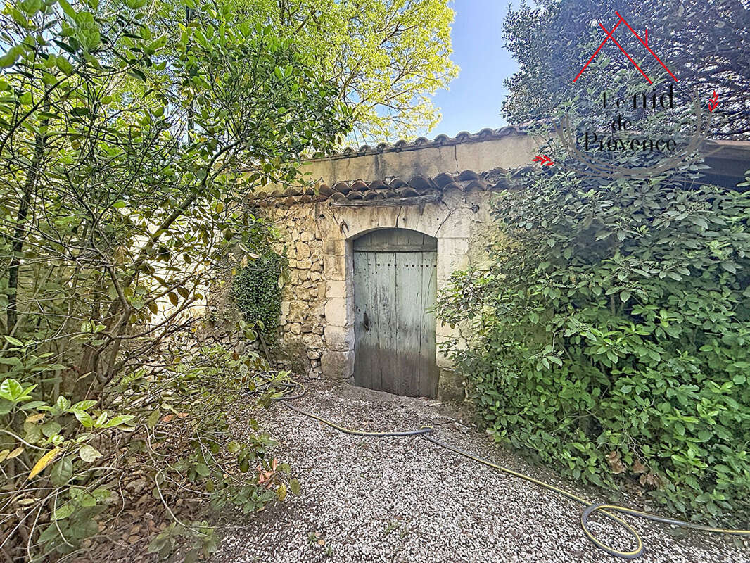 Maison à PERNES-LES-FONTAINES