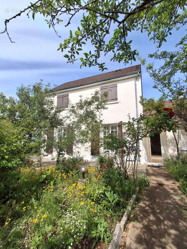 Maison à LA CHARITE-SUR-LOIRE
