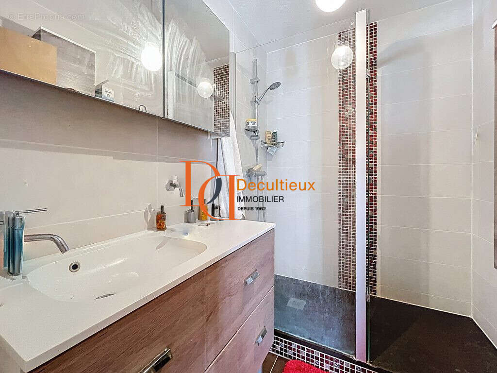 Appartement à VILLEURBANNE