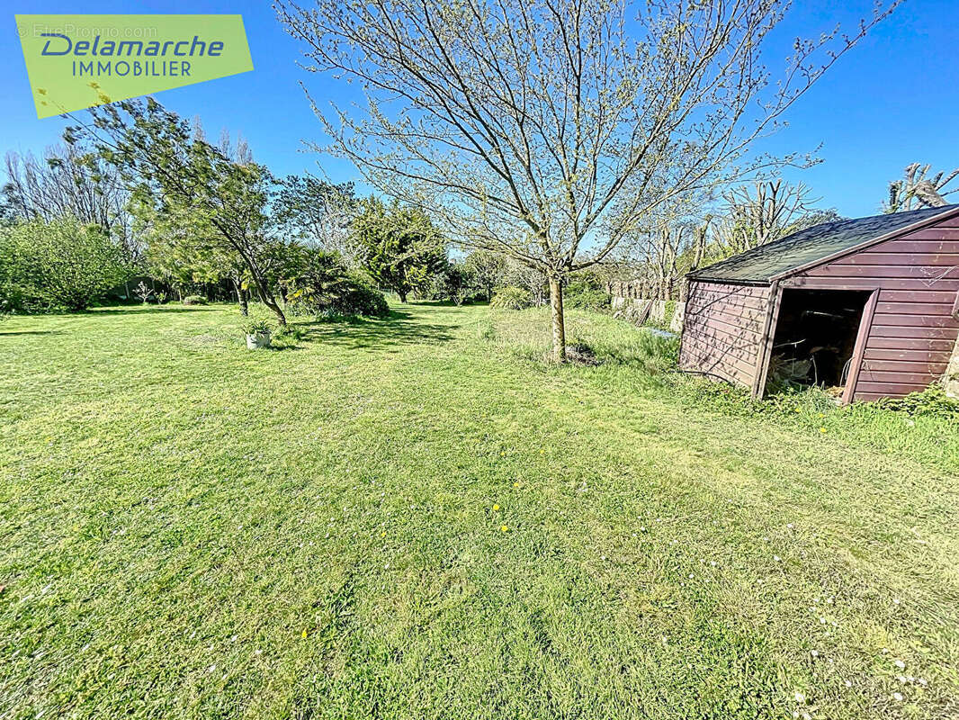 Terrain à HAUTEVILLE-SUR-MER