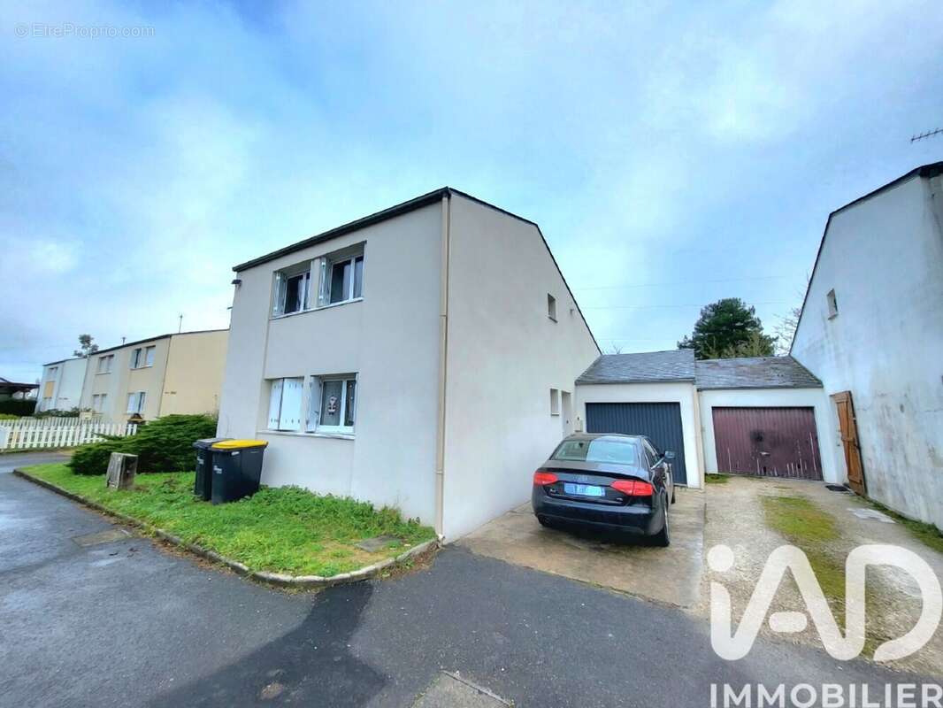 Photo 2 - Maison à CHATELLERAULT