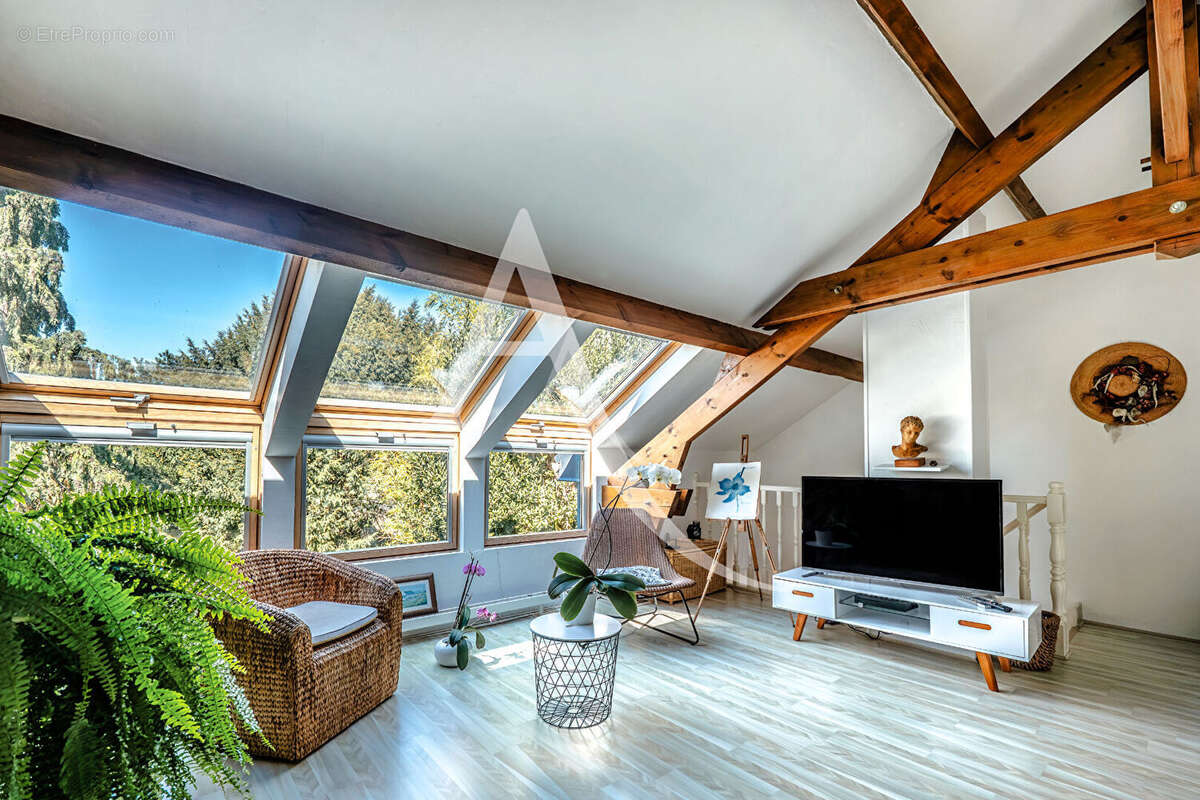 Maison à LIMEIL-BREVANNES