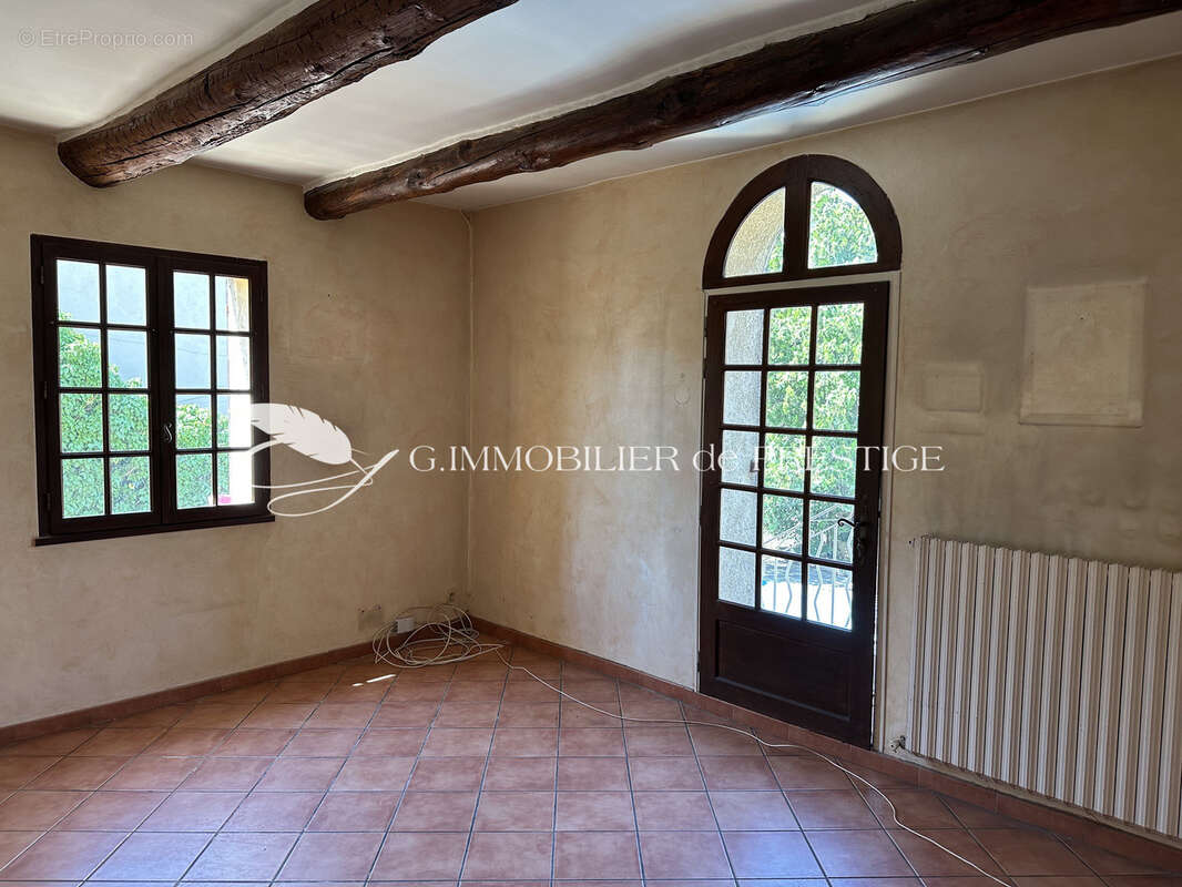 Une maison de ville avec piscine - photo 7