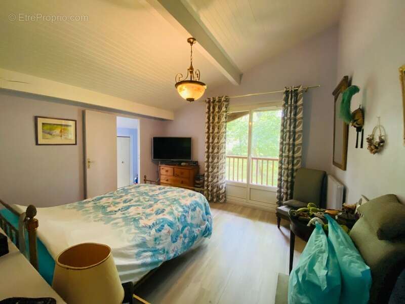 Maison à SAINT-PIERRE-DU-MONT