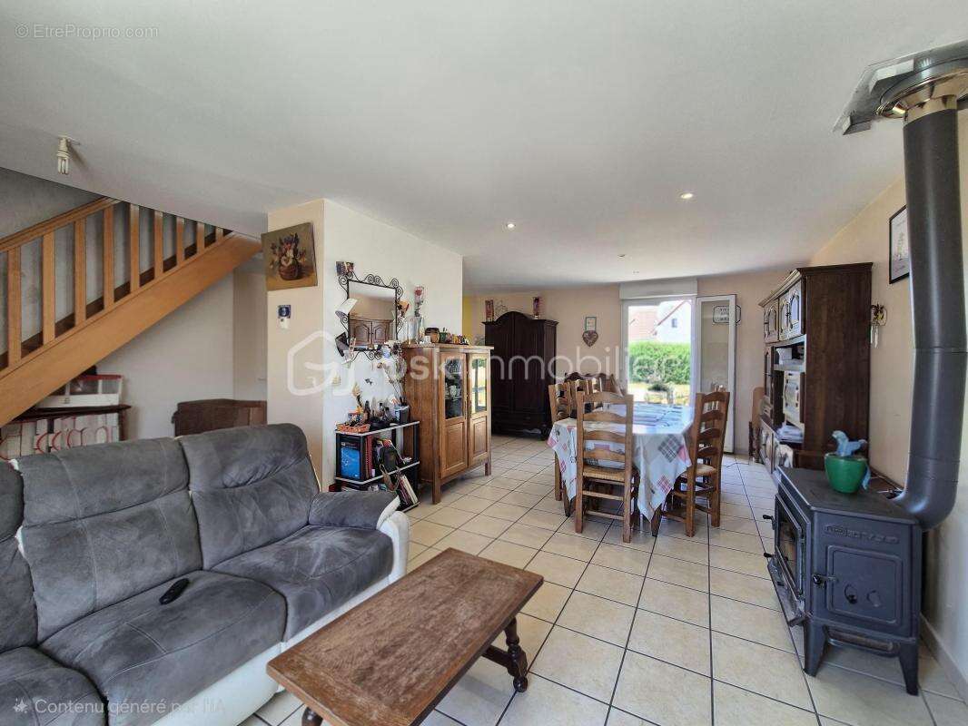 Maison . 6 pièces . 120 m² - photo 2