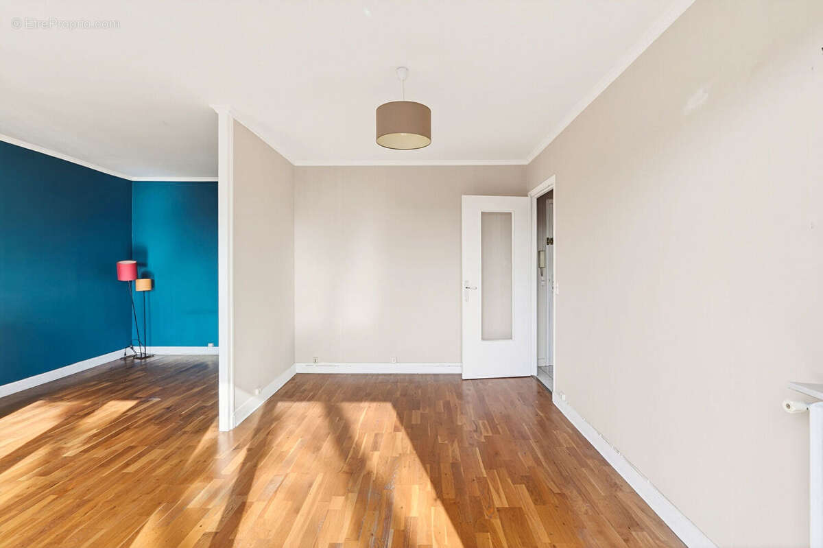 Appartement à COLOMBES