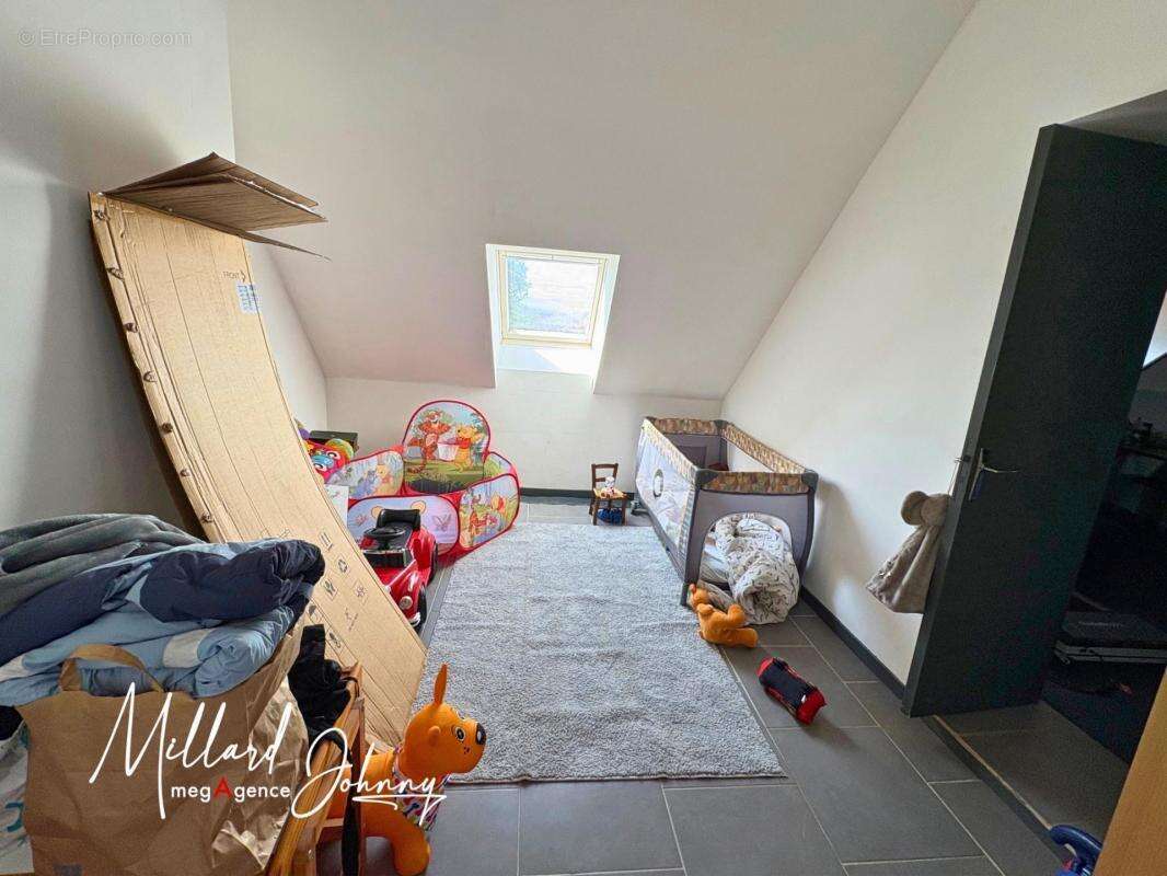 Maison à VILLENEUVE-EN-MONTAGNE