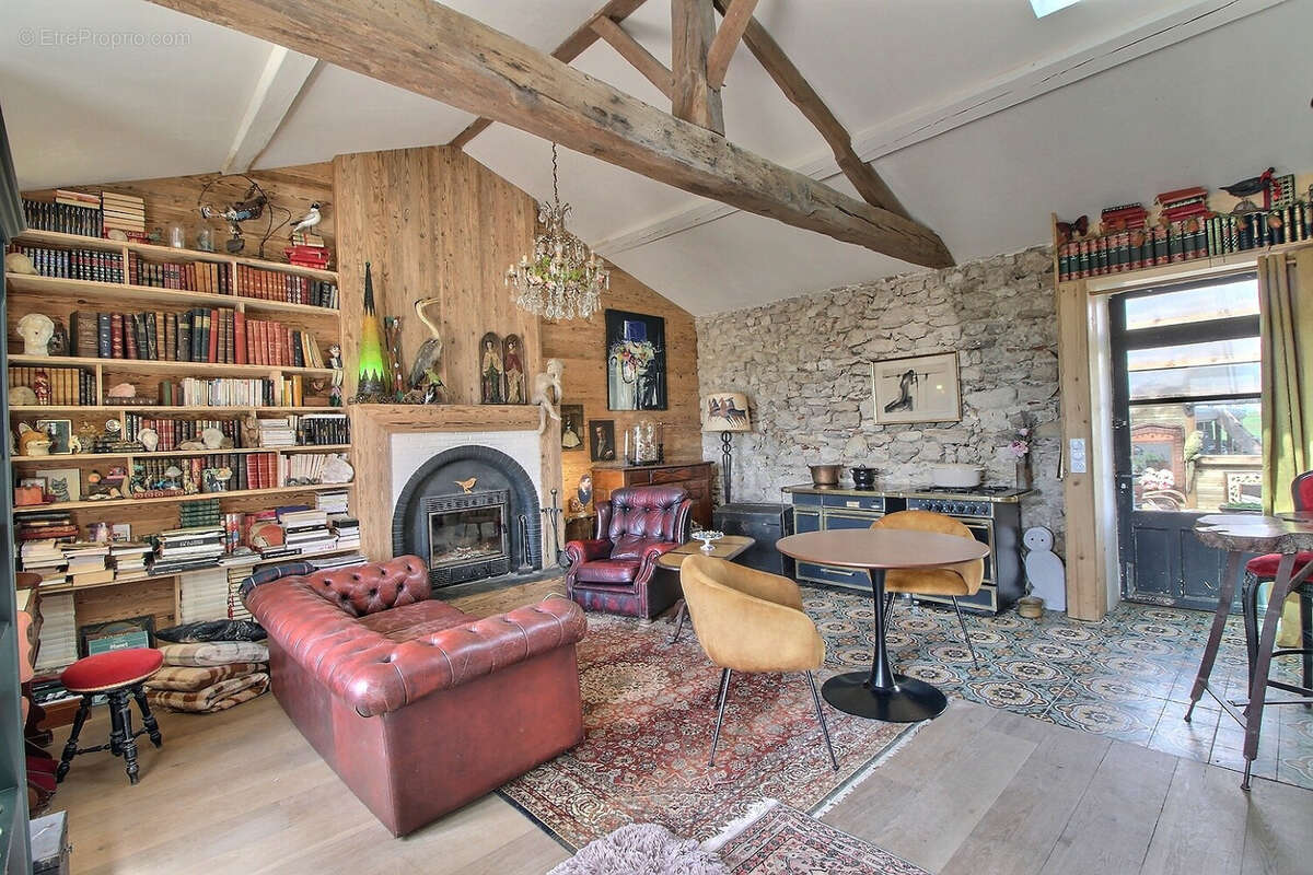 Maison à BOUIN