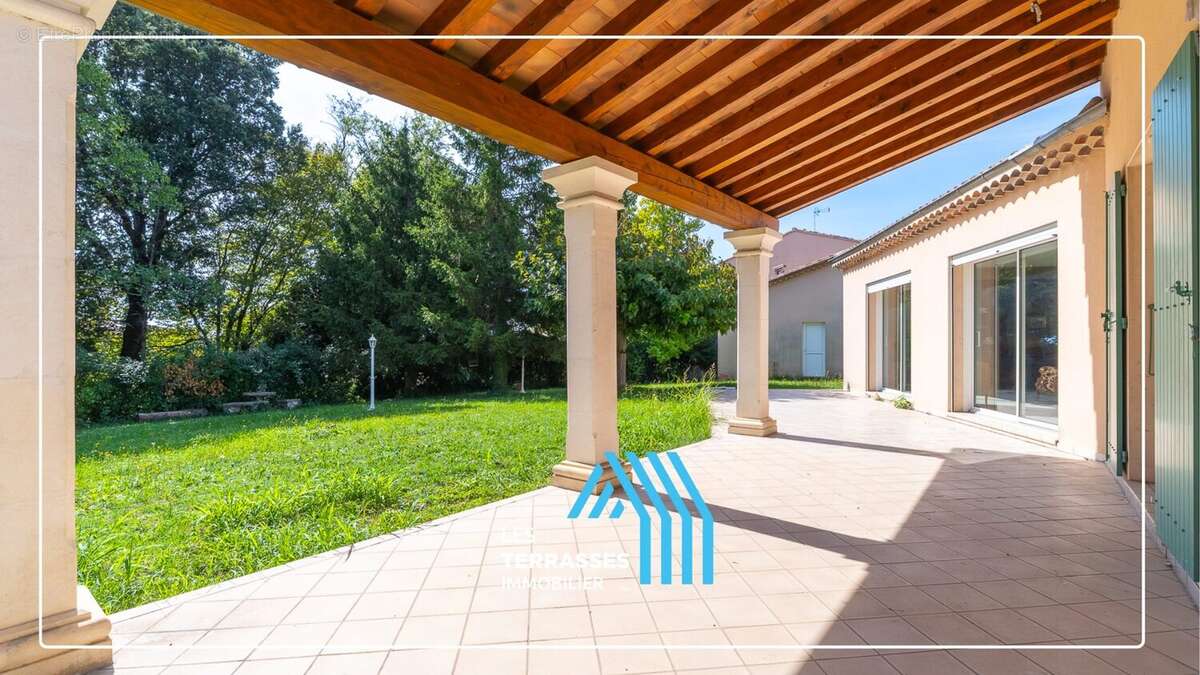 Maison à MONTELIMAR