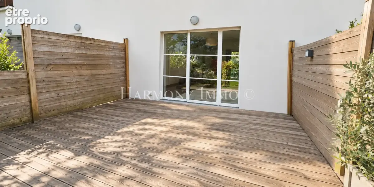 Appartement à LAHONCE