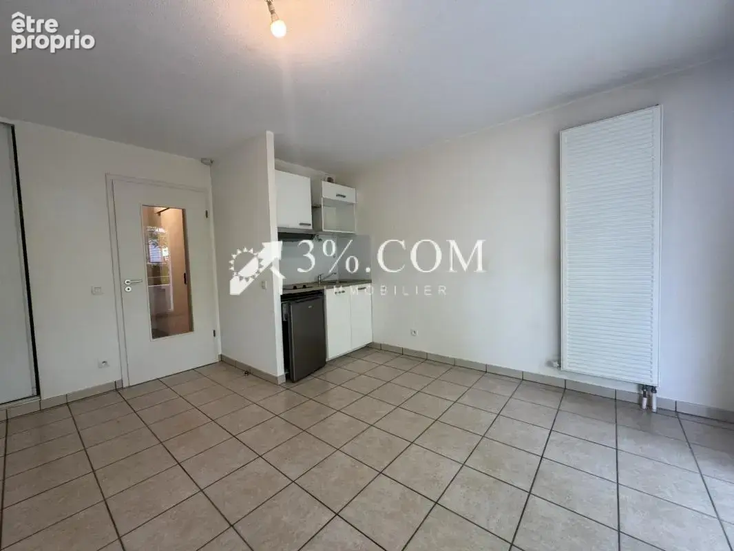 3%.COM Appartement  F2  avec terrasse et parking - photo 5