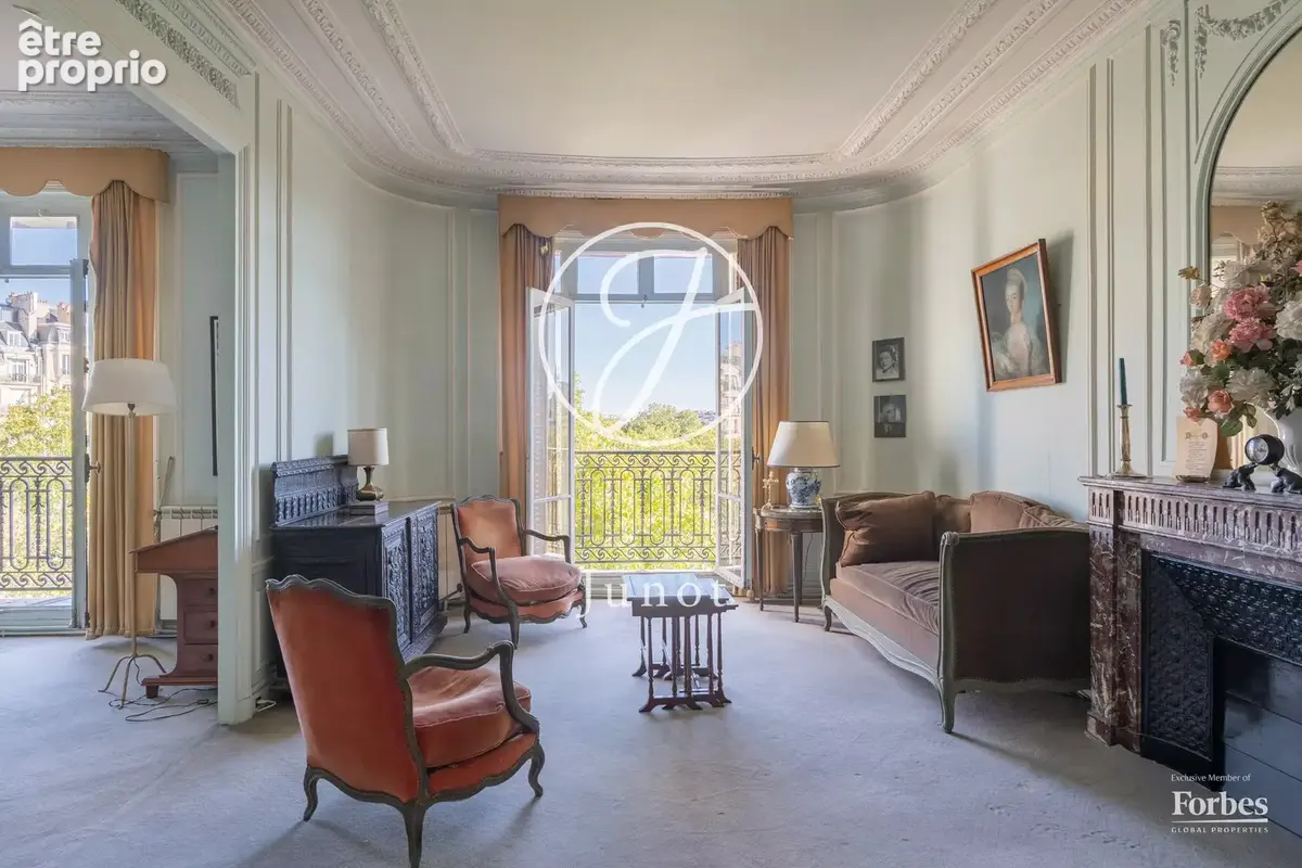 Paris 7e - CHAMP DE MARS - Appartement - 5 pièces - 130,45m² Carrez - 133,35m² au sol - Vues dégagées - photo 8