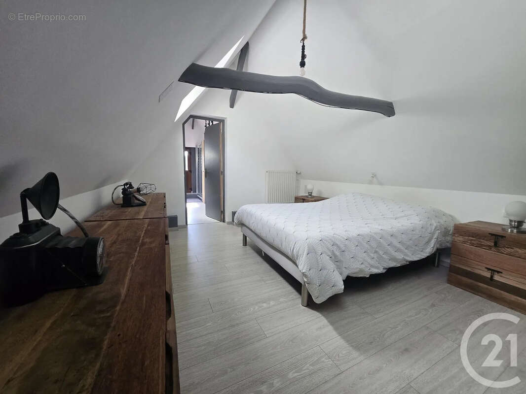 Maison 132 m² à Les Baux-De-Breteuil  - photo 8