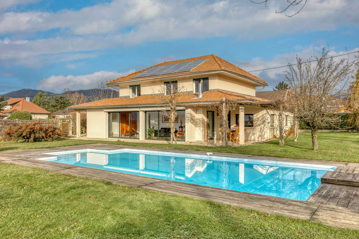 Maison à BRIE-ET-ANGONNES