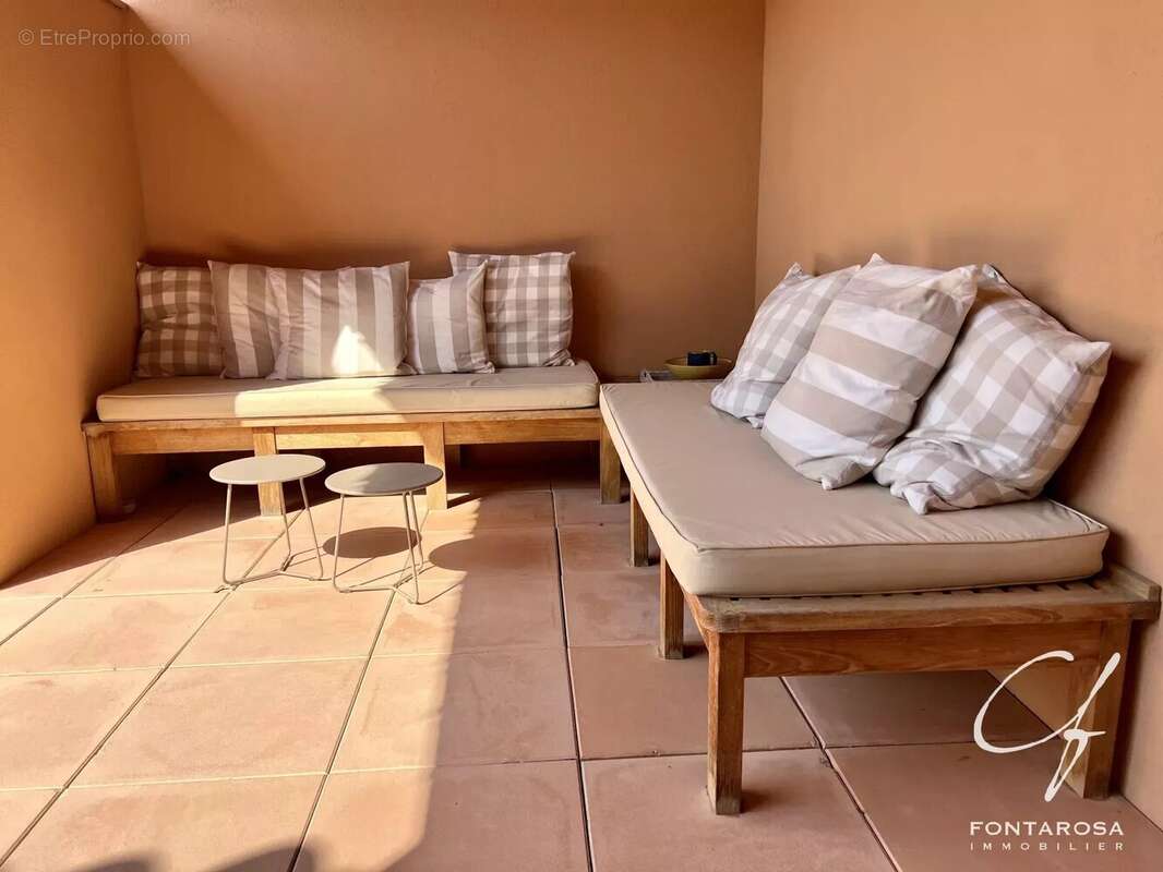 Appartement à LORGUES